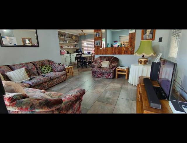 4 BEDROOM HOUSE FOR SALE IN HEATHERVIEW